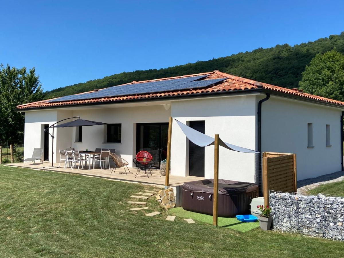 Villa jacuzzi vue sur les Pyrénées Seilhan Esterno foto