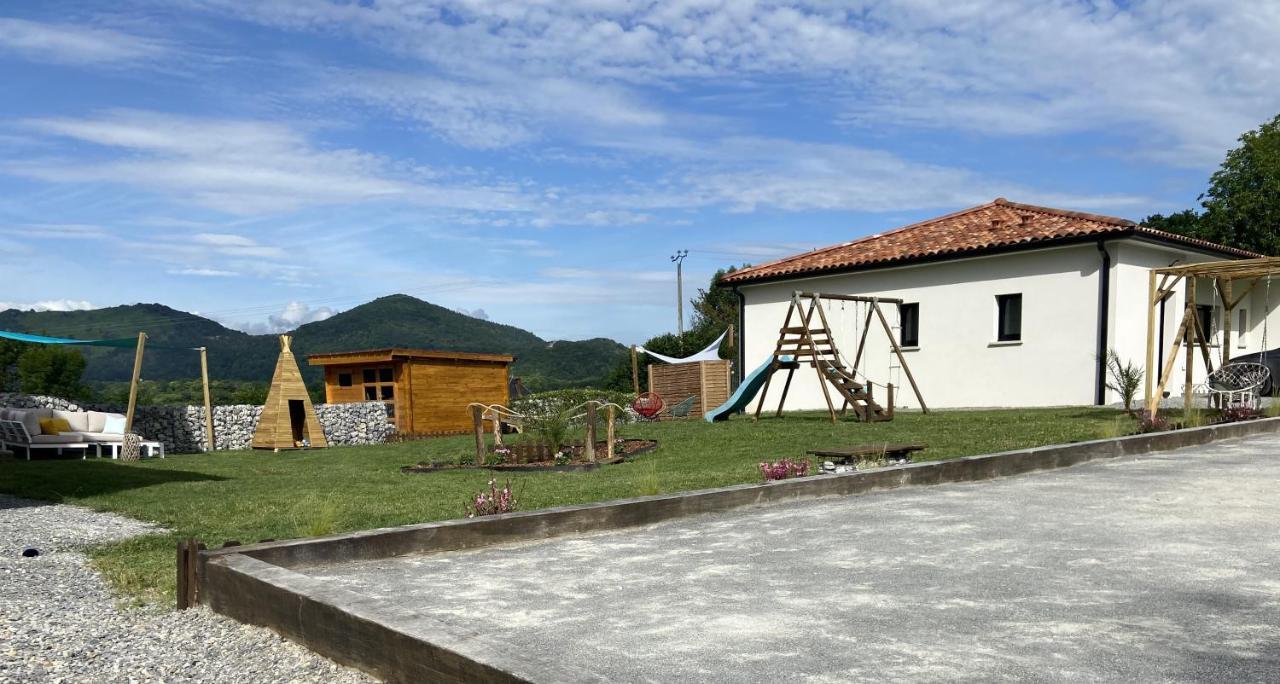 Villa jacuzzi vue sur les Pyrénées Seilhan Esterno foto