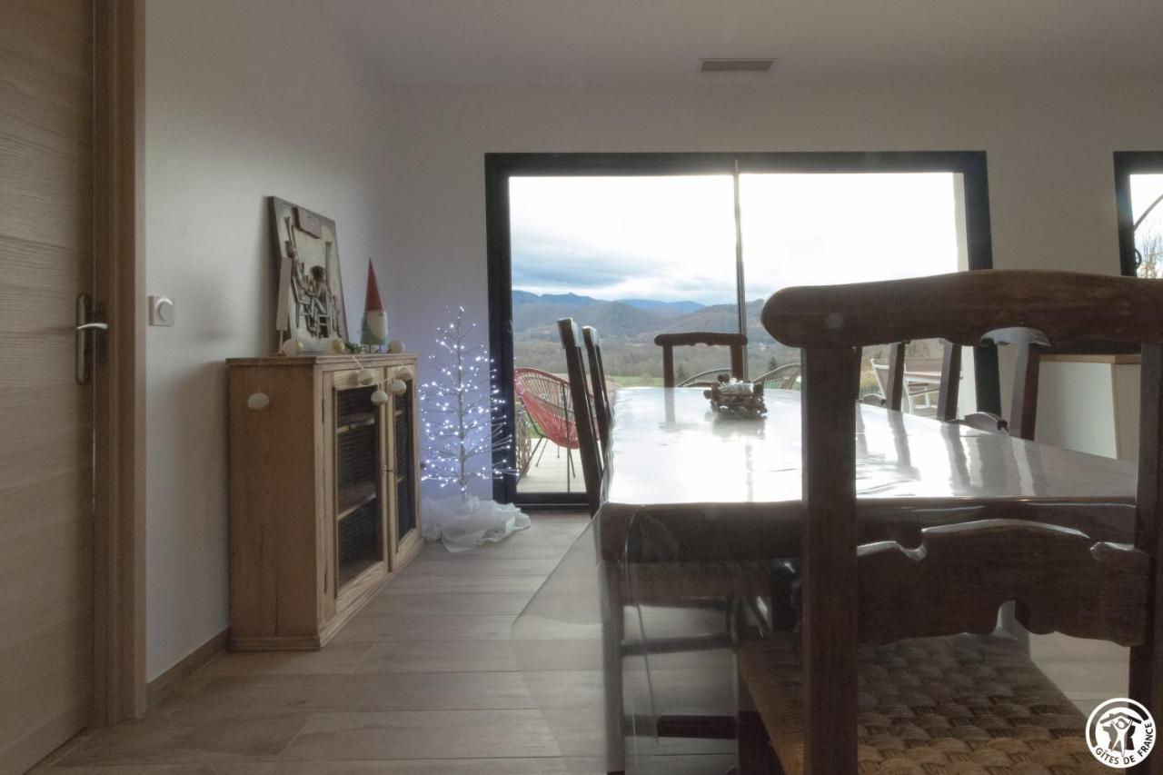 Villa jacuzzi vue sur les Pyrénées Seilhan Esterno foto